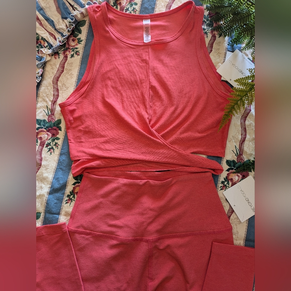 Coral set for Yoga